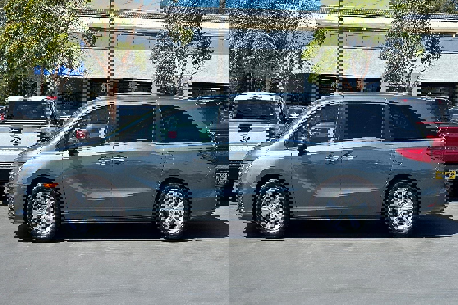 Used 2018 Honda Odyssey EX video 2