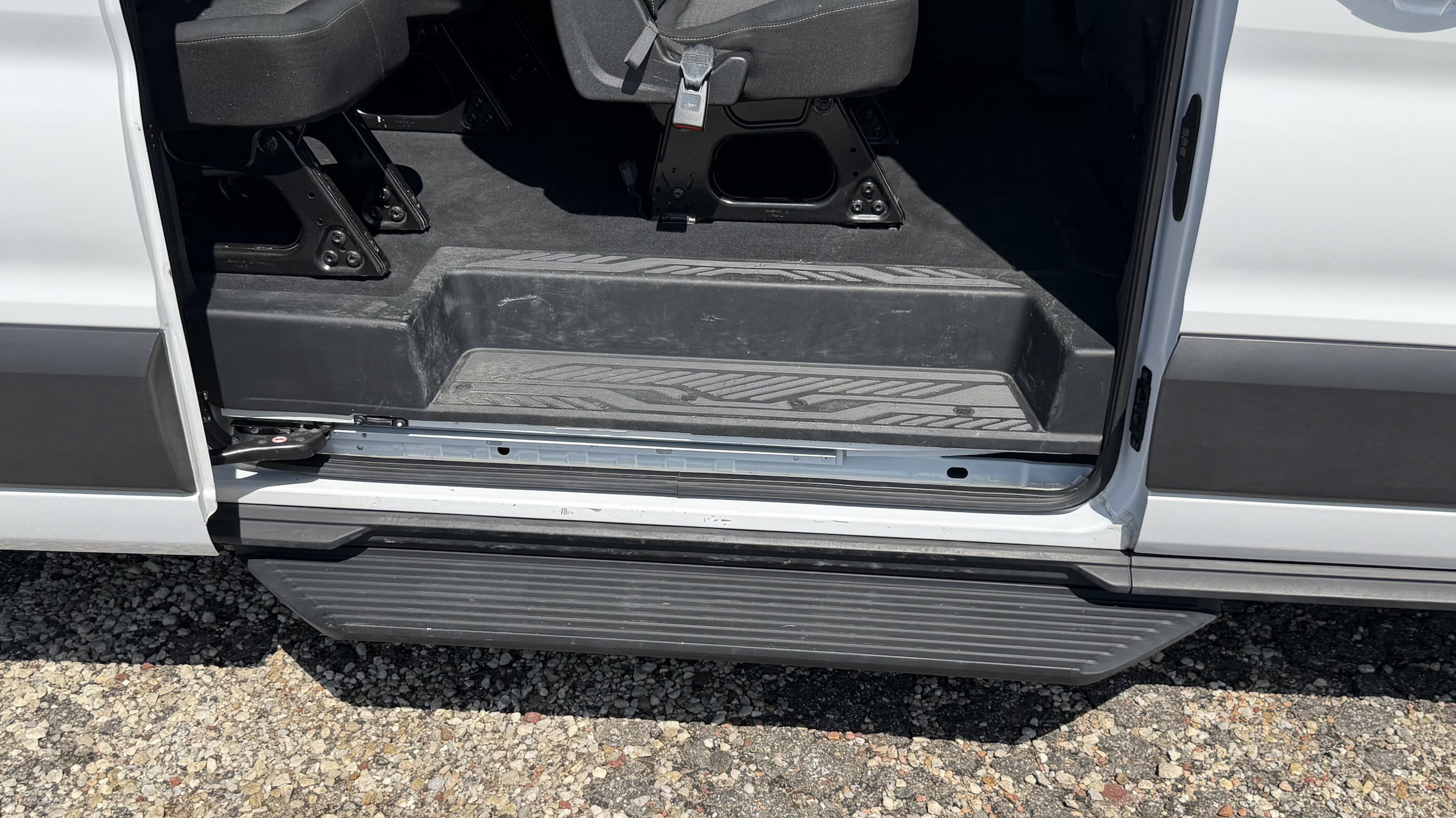 Certified 2023 Ford Transit 350 XLT RWD image 25