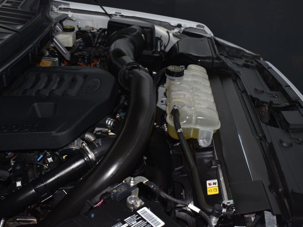 Certified 2022 Ford F150 XLT w/ Equipment Group 302A High image 21