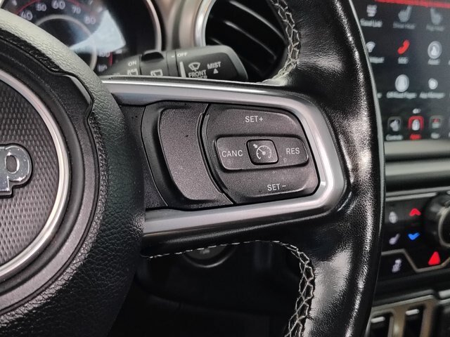 Used 2022 Jeep Wrangler Rubicon w/ Cold Weather Group AWD/4WD image 35