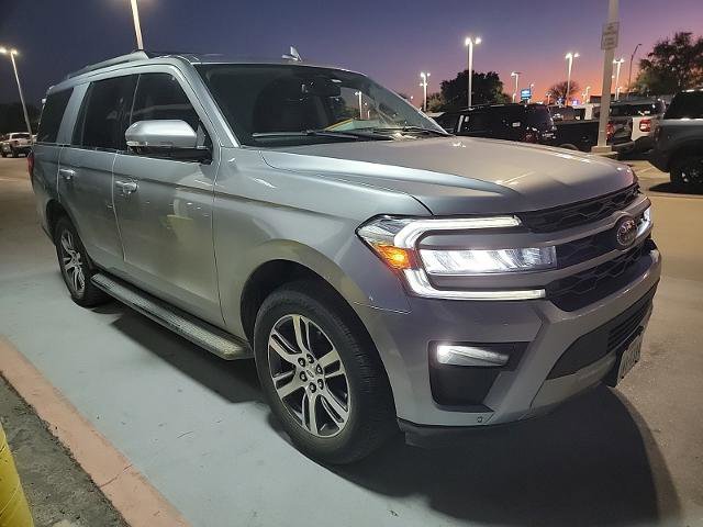 Certified 2024 Ford Expedition XLT image 4