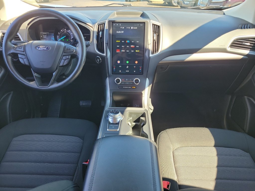 Certified 2024 Ford Edge SE w/ Black Appearance Package AWD/4WD image 11