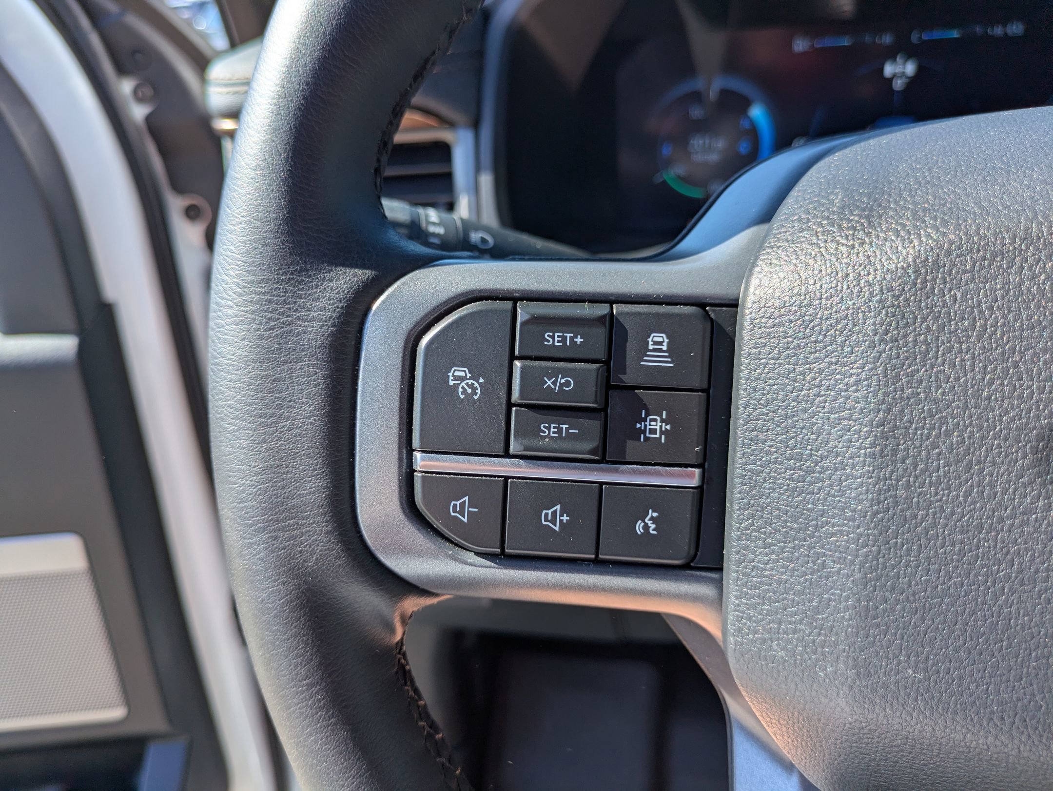 Certified 2025 Ford F150 Lightning Lariat AWD/4WD image 19