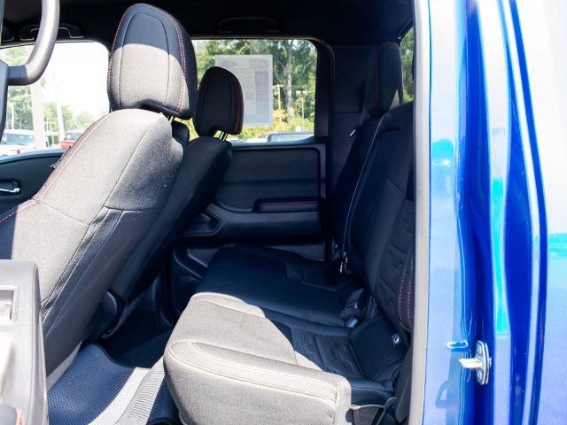Used 2025 Nissan Frontier PRO-4X AWD/4WD image 15