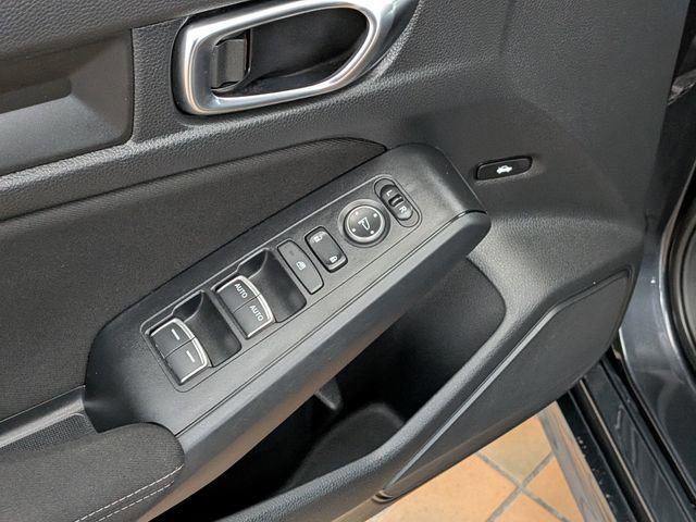 Used 2025 Honda Civic Sport image 14