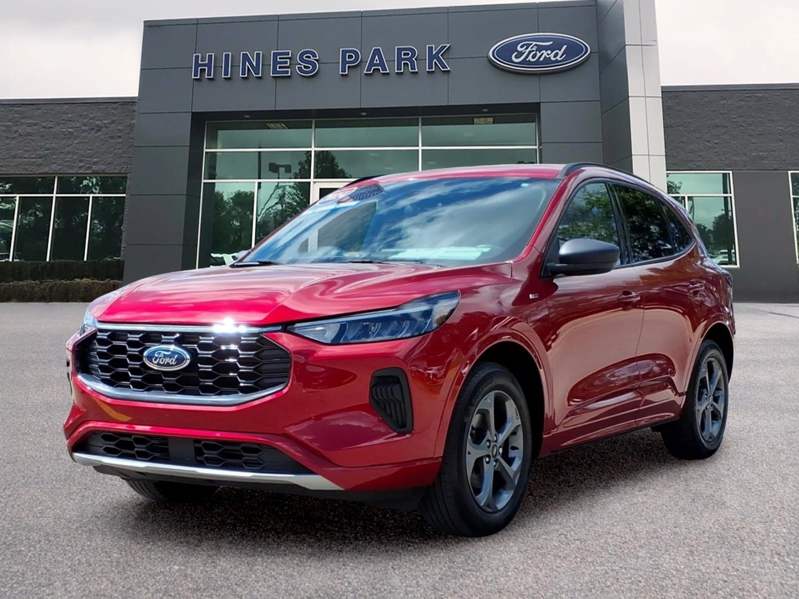 Certified 2024 Ford Escape ST-Line w/ Tech Pack #1 AWD/4WD image 3