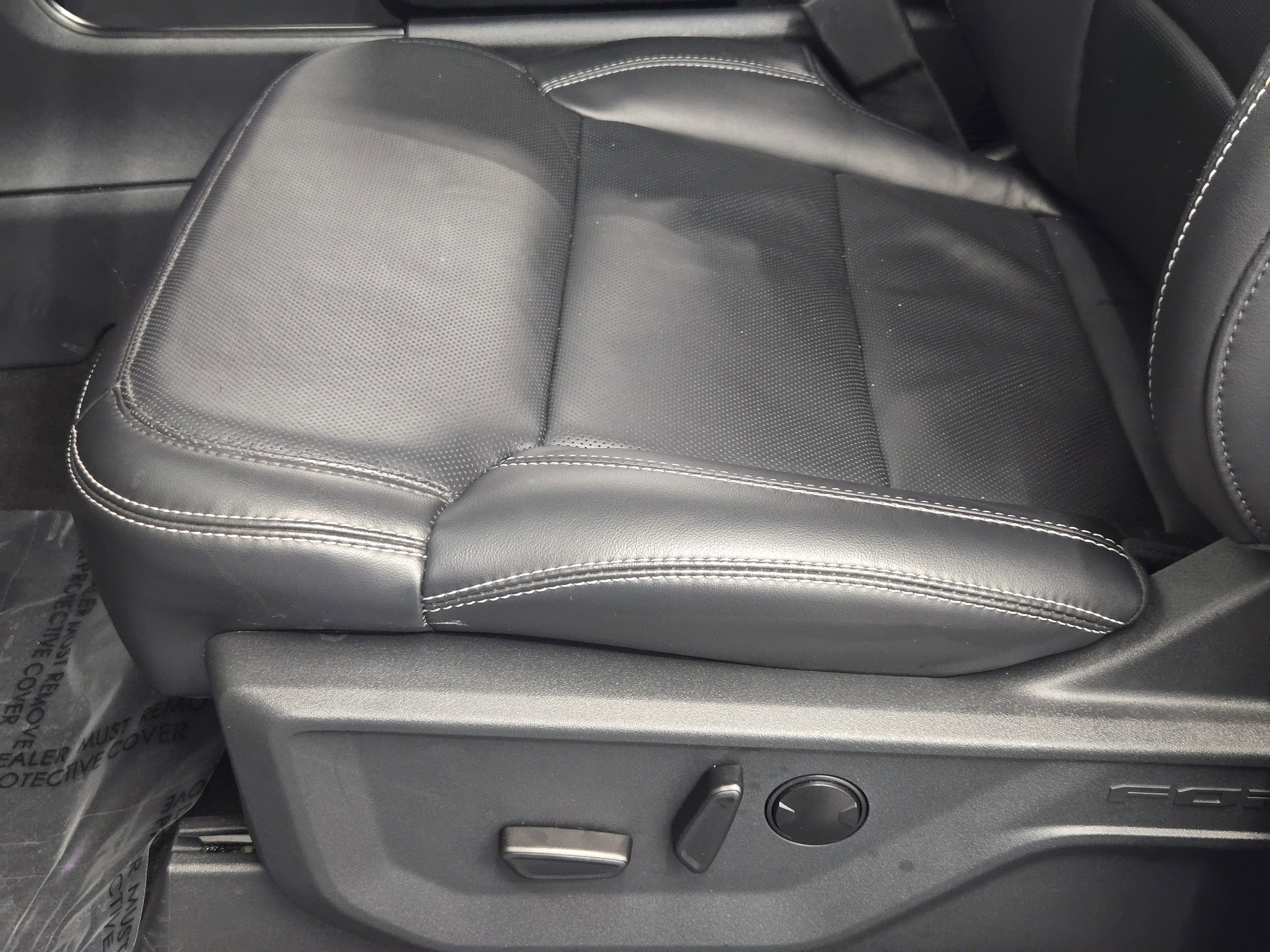 Certified 2025 Ford Expedition Platinum w/ Driver's Package AWD/4WD image 25