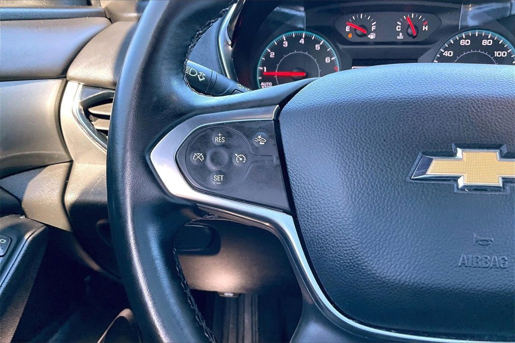 Used 2023 Chevrolet Traverse LT image 10