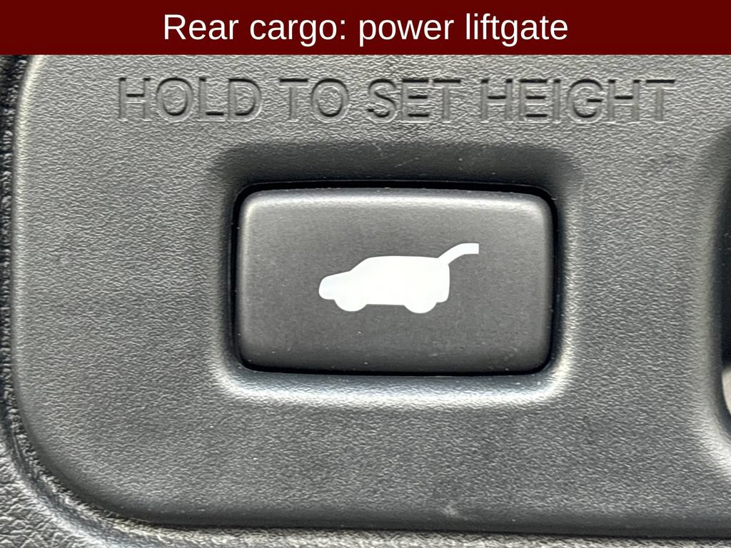 Used 2024 Honda Pilot Touring image 29