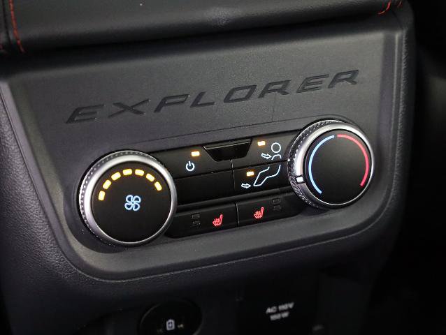 Certified 2025 Ford Explorer ST-Line w/ Premium Package AWD/4WD image 28
