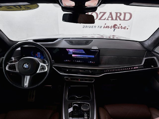 Used 2024 BMW X7 xDrive40i AWD/4WD image 30
