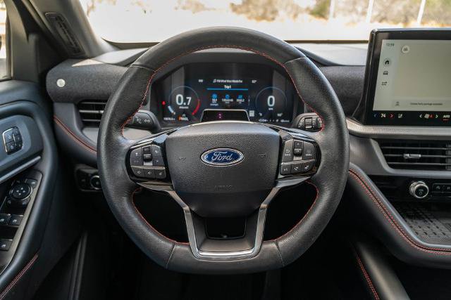 Certified 2025 Ford Explorer ST-Line w/ Premium Package RWD image 25