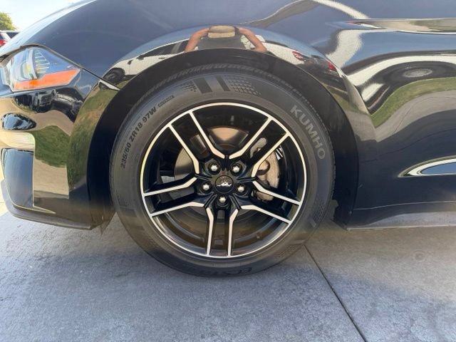 Certified 2020 Ford Mustang Premium RWD image 4