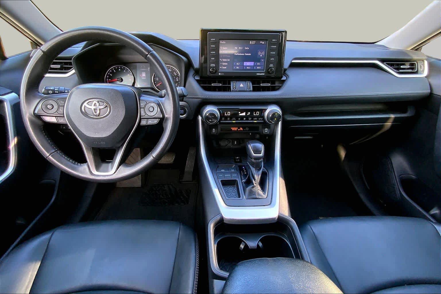 Used 2021 Toyota RAV4 XLE Premium FWD image 16