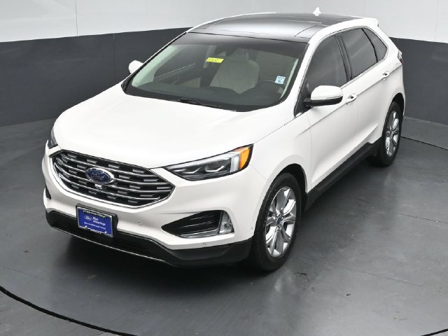 Certified 2019 Ford Edge Titanium w/ Equipment Group 301A AWD/4WD image 48