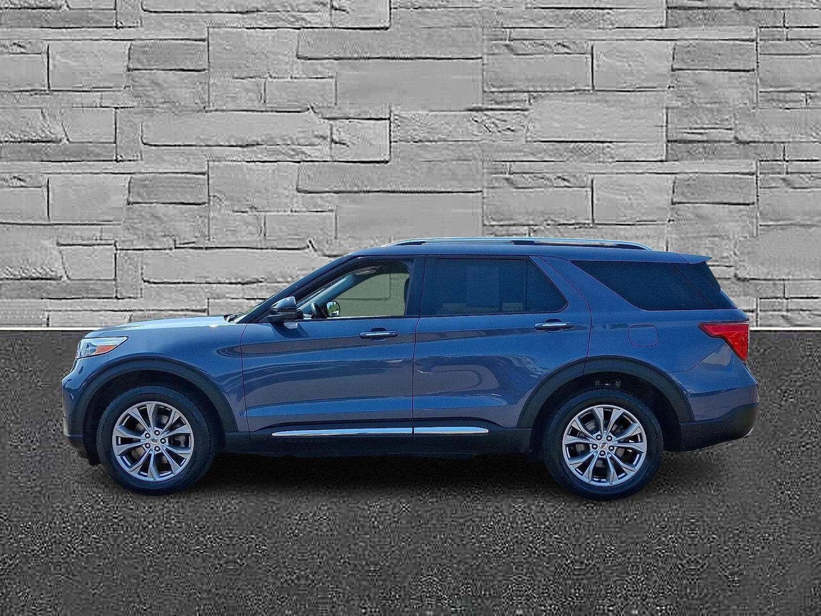 Certified 2021 Ford Explorer Limited w/ Equipment Group 301A AWD/4WD image 6
