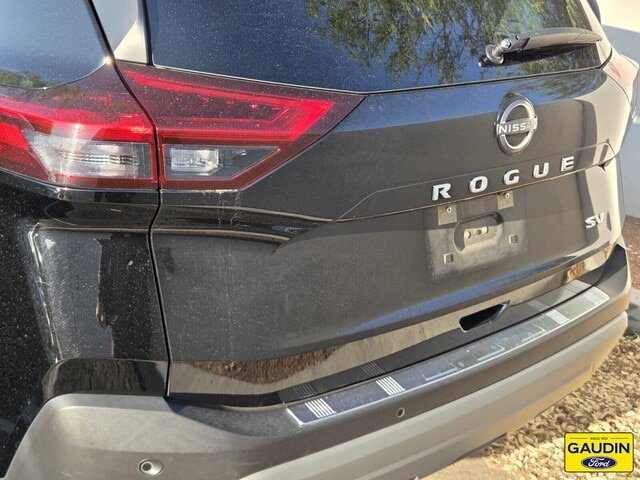 Used 2023 Nissan Rogue SV FWD image 5