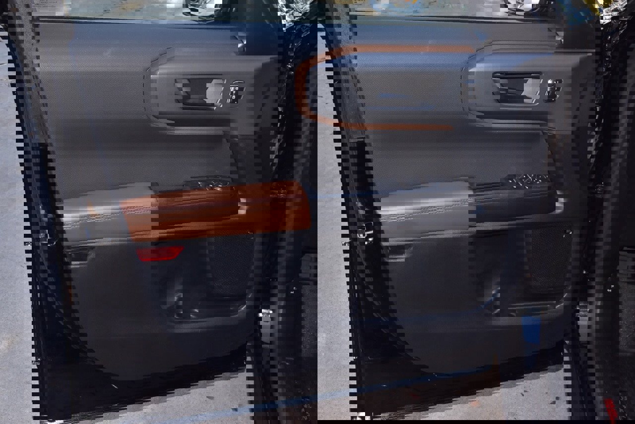 Certified 2023 Ford Bronco Sport Outer Banks w/ Tech Package image 34