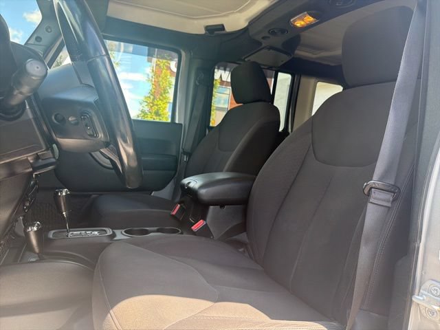 Used 2017 Jeep Wrangler Unlimited Sport w/ Quick Order Package 24S AWD/4WD image 11