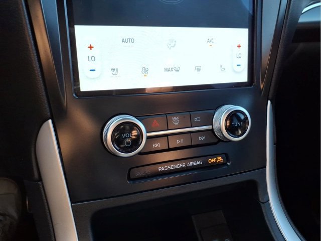 Certified 2024 Ford Edge ST-Line AWD/4WD image 21