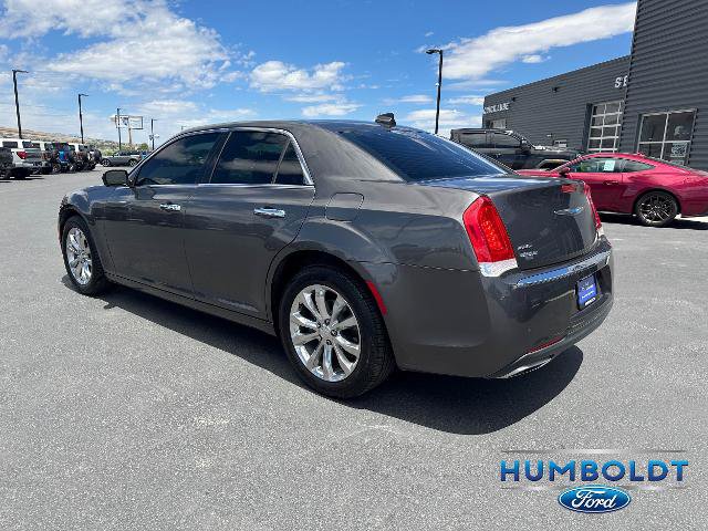 Used 2019 Chrysler 300 Limited AWD/4WD image 7