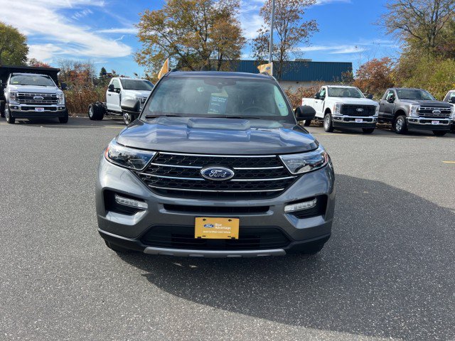 Certified 2023 Ford Explorer XLT w/ Equipment Group 202A AWD/4WD image 2