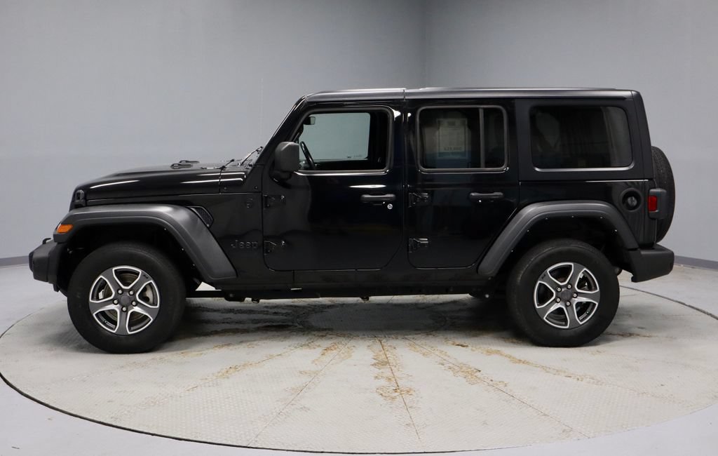 Used 2022 Jeep Wrangler Unlimited Sport AWD/4WD image 9