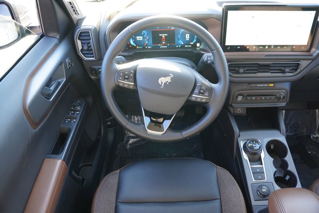 Certified 2025 Ford Bronco Sport Outer Banks w/ Outer Banks Tech Package+ AWD/4WD image 19