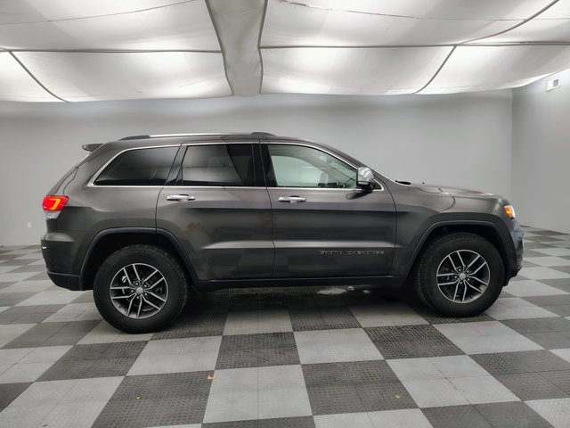 Used 2017 Jeep Grand Cherokee Limited w/ Trailer Tow Group IV AWD/4WD image 5