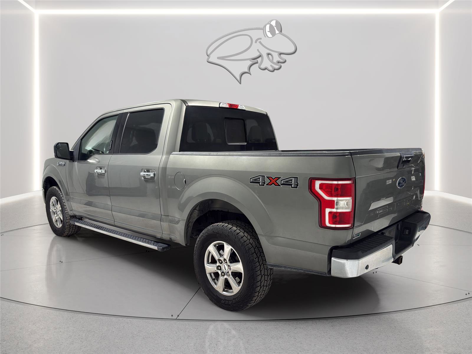 Certified 2019 Ford F150 XLT w/ Equipment Group 302A Luxury AWD/4WD image 3