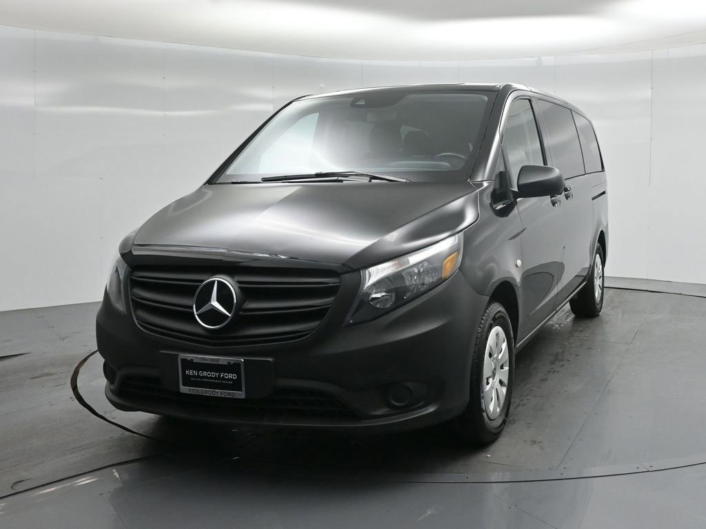 Used 2023 Mercedes-Benz Metris Passenger image 28