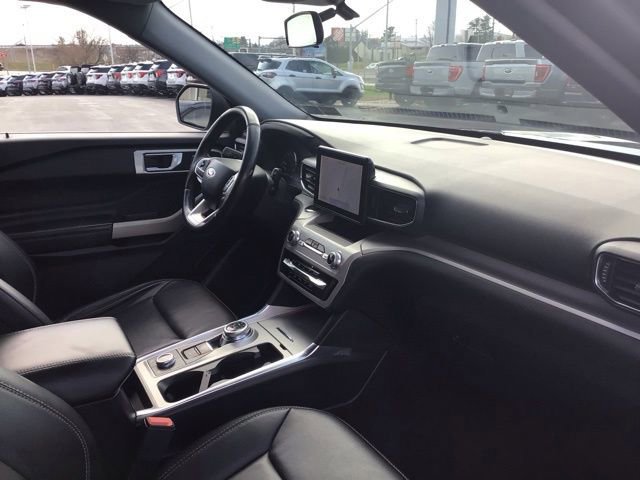 Certified 2023 Ford Explorer XLT w/ Equipment Group 202A image 11