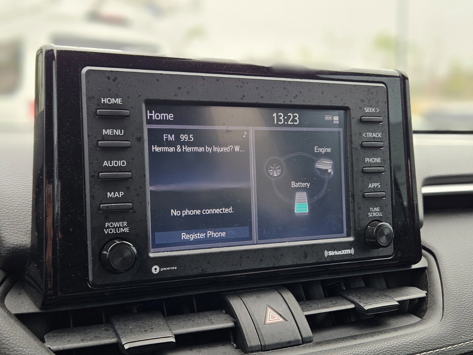 Used 2022 Toyota RAV4 LE image 21