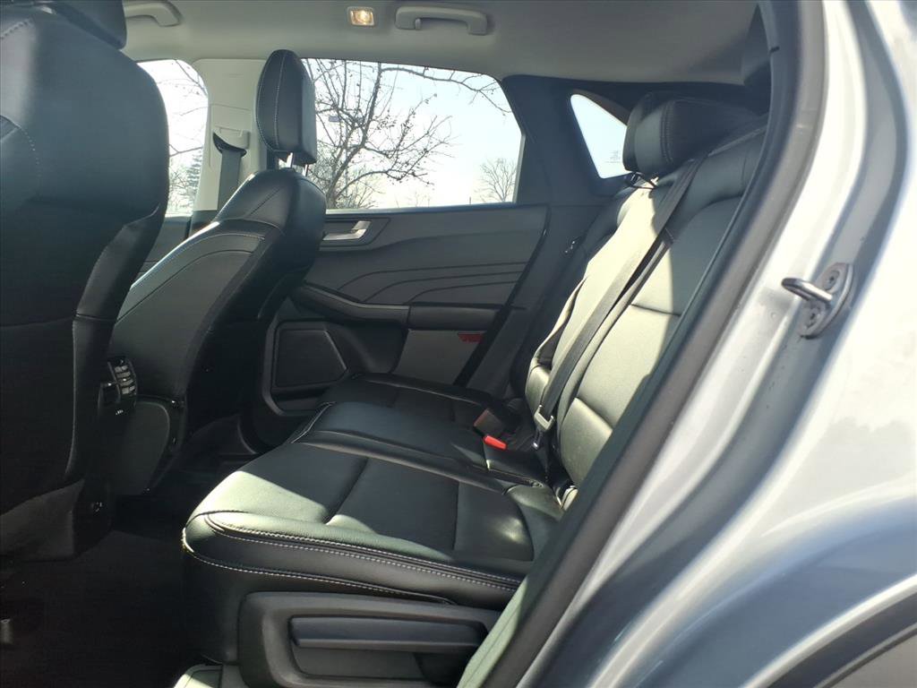 Certified 2022 Ford Escape SEL image 9