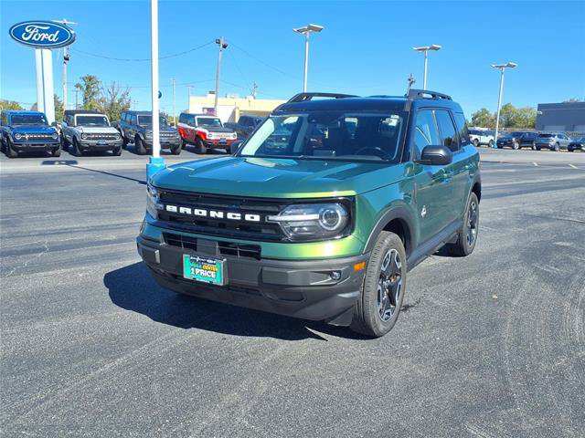 Certified 2024 Ford Bronco Sport Outer Banks w/ Tech Package AWD/4WD image 1