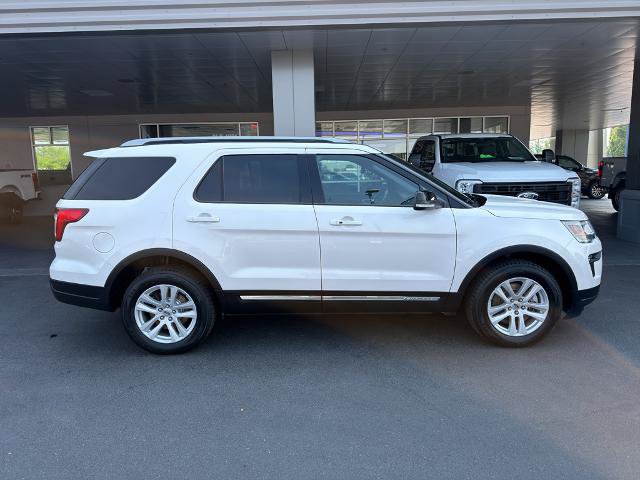 Certified 2018 Ford Explorer XLT w/ Equipment Group 201A AWD/4WD image 7