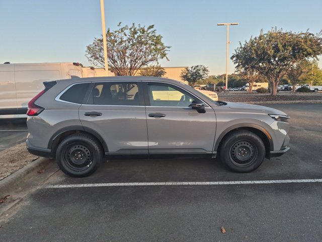 Used 2025 Honda CR-V LX image 3