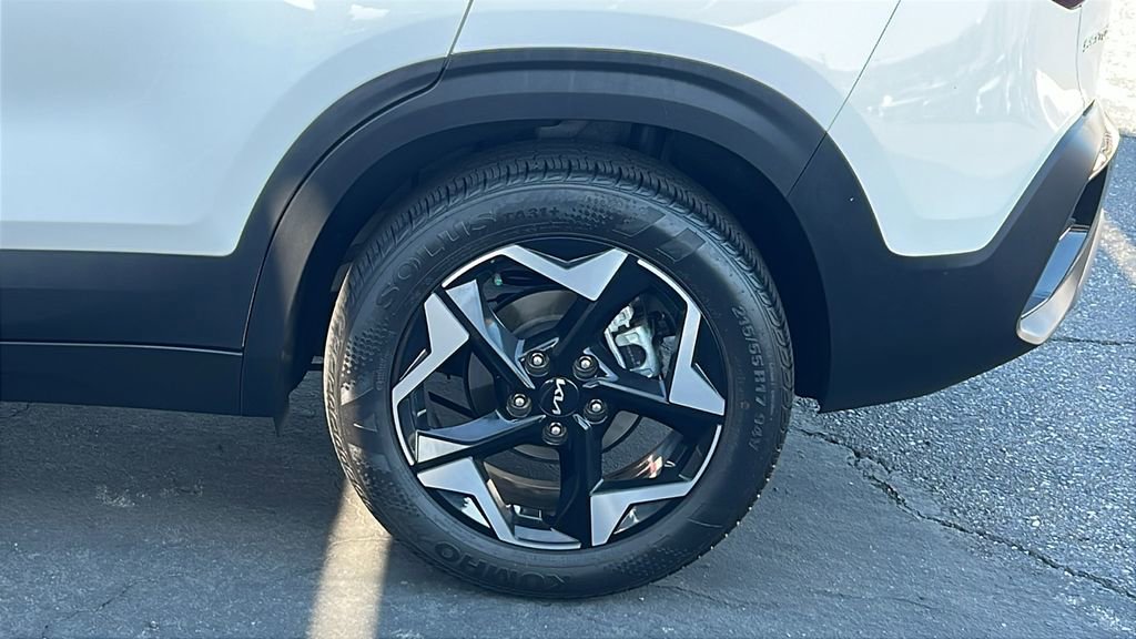 Used 2025 Kia Seltos EX w/ EX Sunroof Package FWD image 7