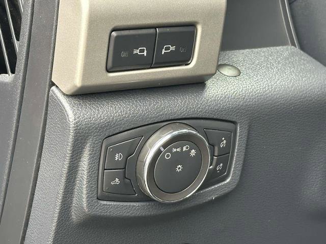 Certified 2022 Ford F250 Lariat w/ Camper Package image 19