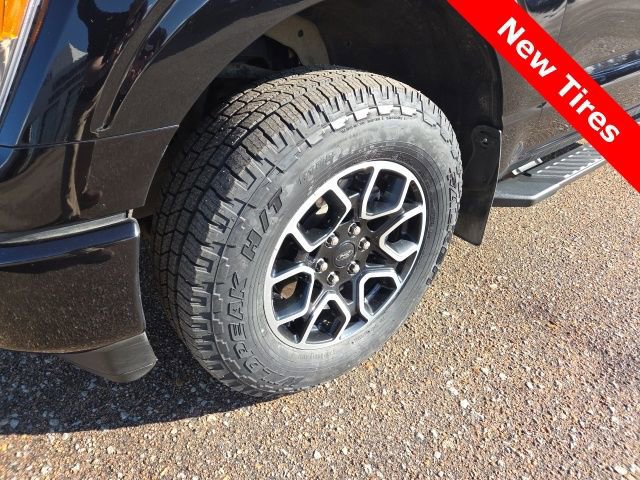 Certified 2022 Ford F150 XLT w/ Equipment Group 302A High image 16