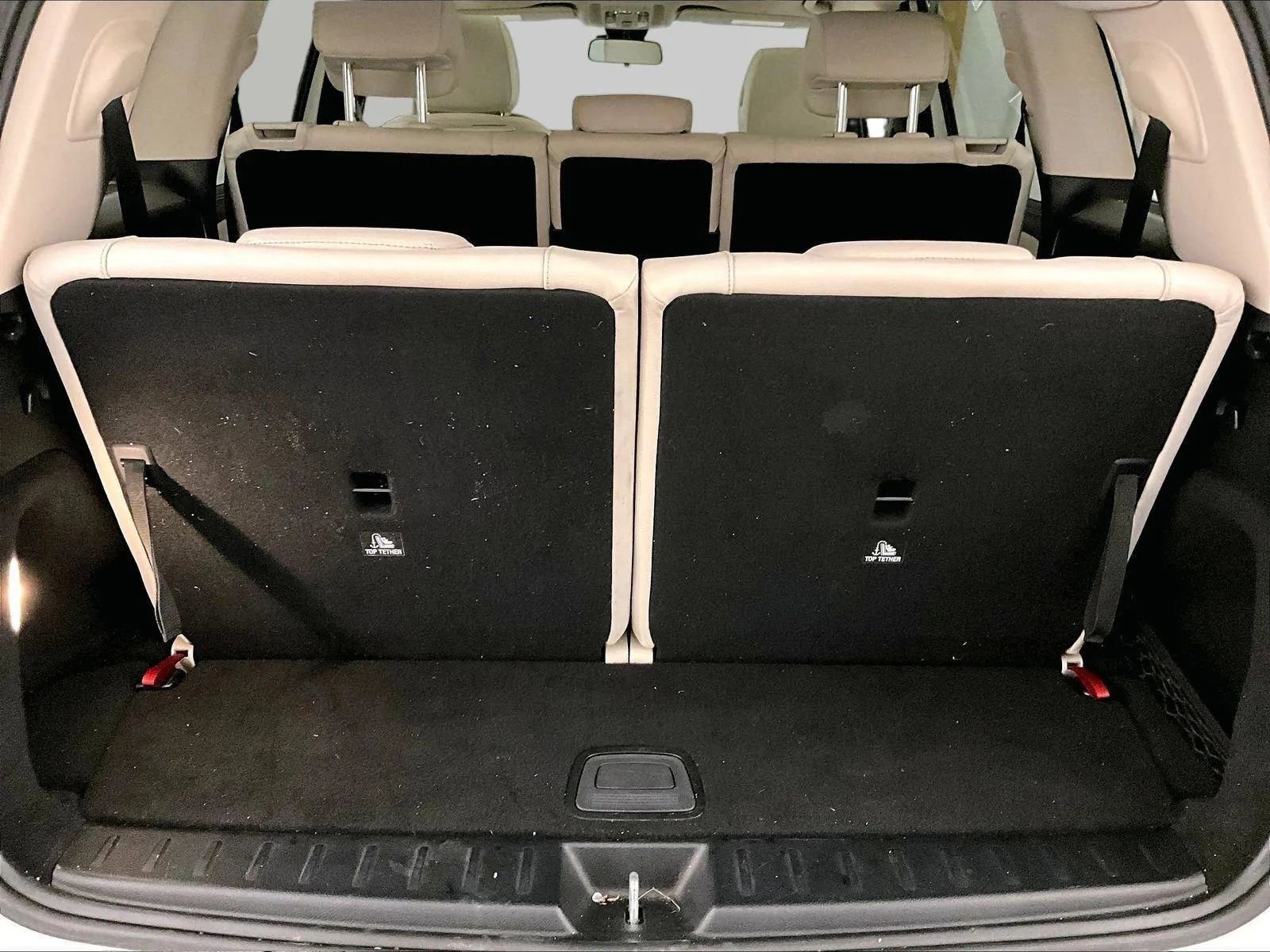 Used 2021 Mercedes-Benz GLB 250 4MATIC image 34