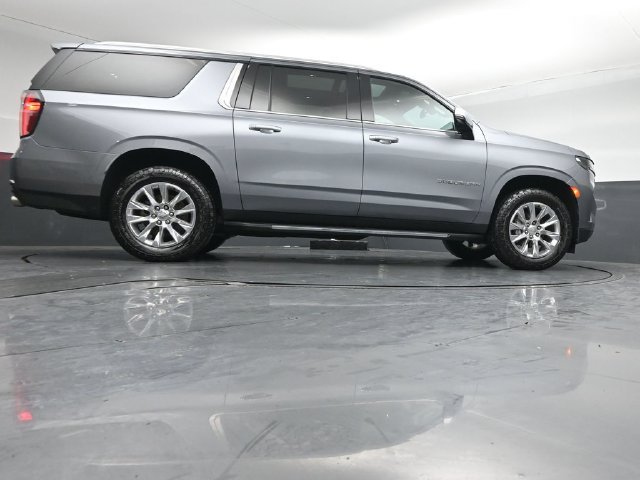 Used 2022 Chevrolet Suburban Premier AWD/4WD image 42
