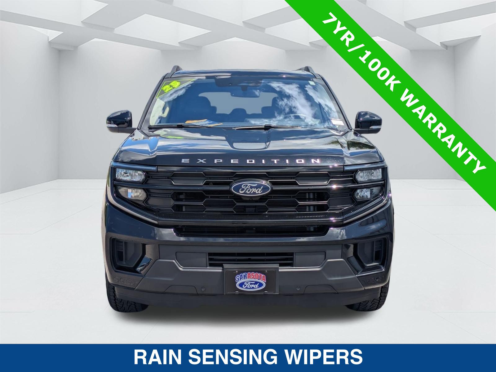 Certified 2025 Ford Expedition Active AWD/4WD image 9