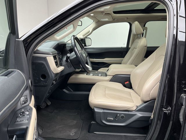 Certified 2024 Ford Expedition Limited AWD/4WD image 3