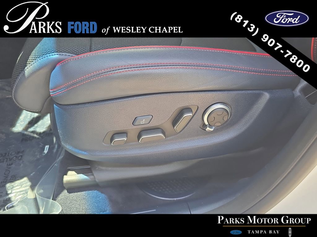 Used 2023 Genesis GV70 2.5T w/ Sport Prestige Package AWD/4WD image 18