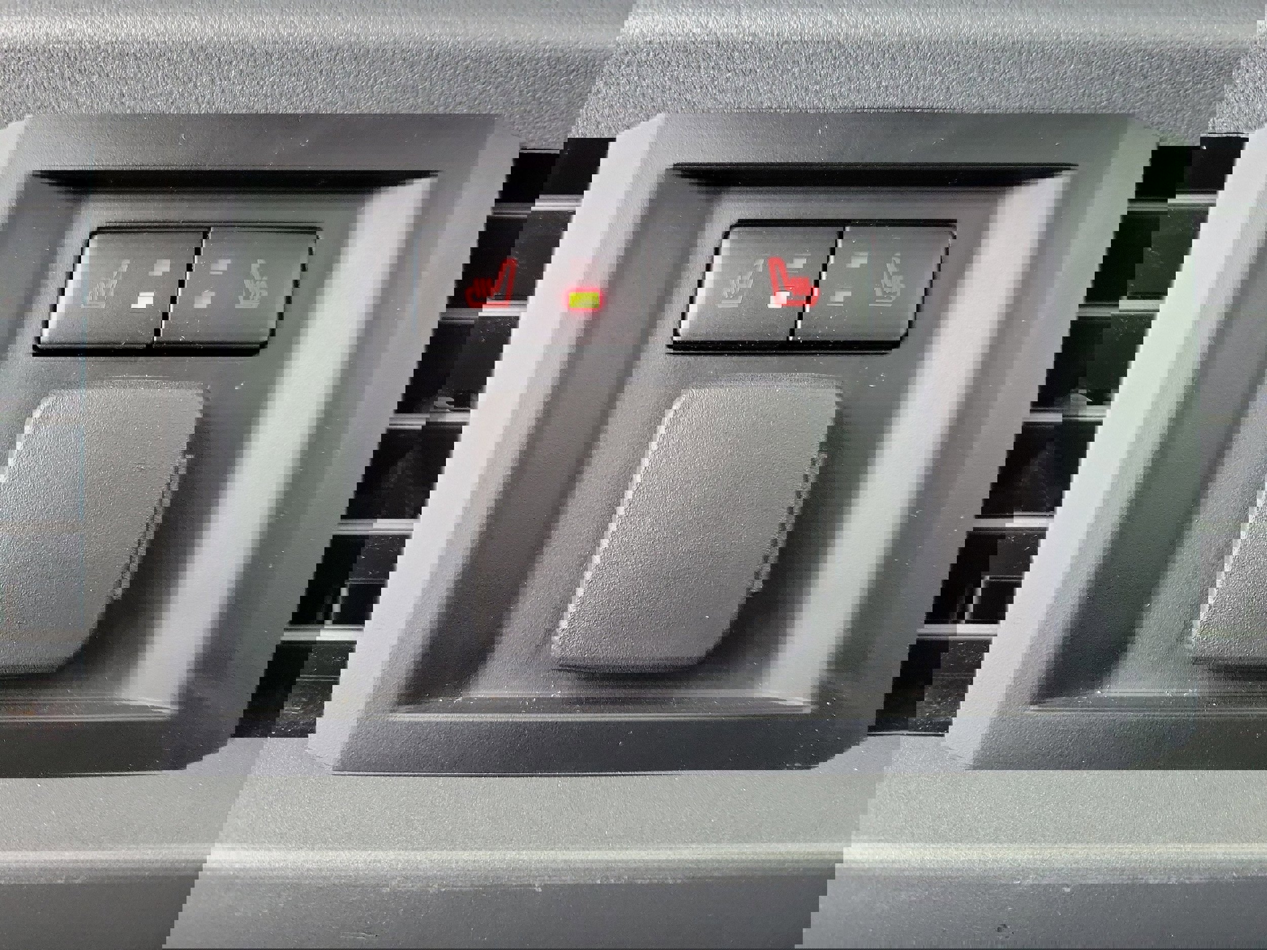 Certified 2021 Ford F150 Lariat w/ Equipment Group 502A High image 17