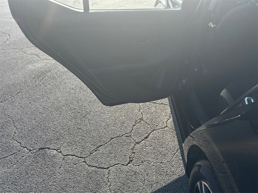 Used 2025 Nissan Sentra SV w/ All-Weather Package image 21