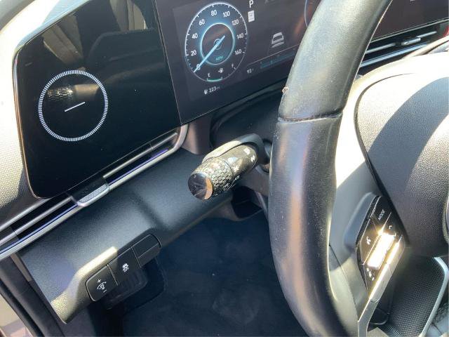 Used 2024 Hyundai Elantra SEL w/ Convenience Package FWD image 19