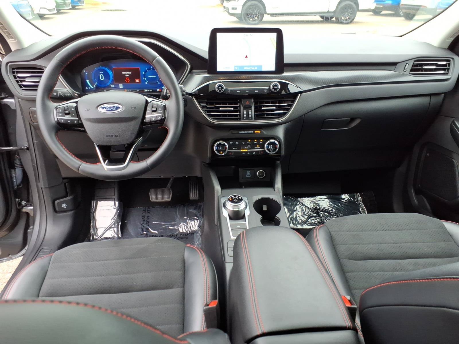 Certified 2021 Ford Escape SEL w/ SEL Stealth AWD Package image 15