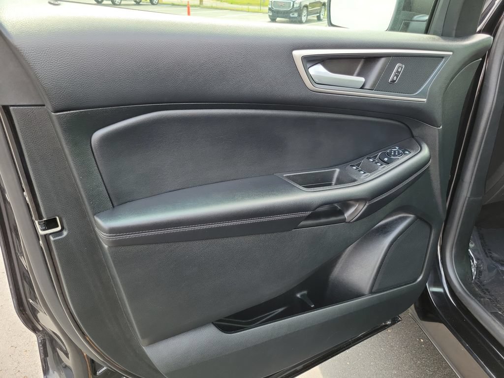 Certified 2023 Ford Edge SEL w/ Convenience Package AWD/4WD image 6